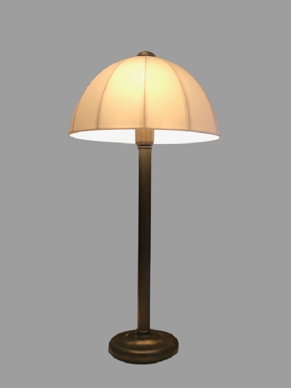 Table lamp with wedge ...